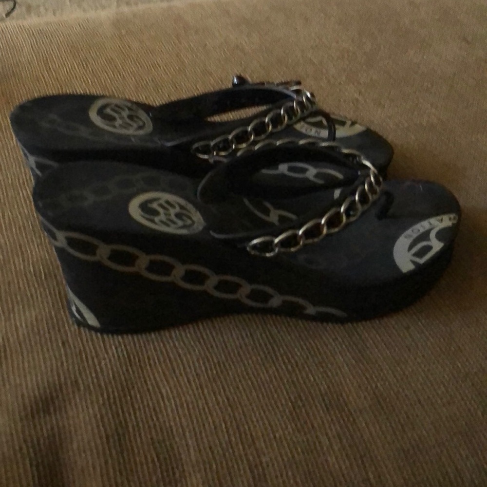 BCBG Generation sandals